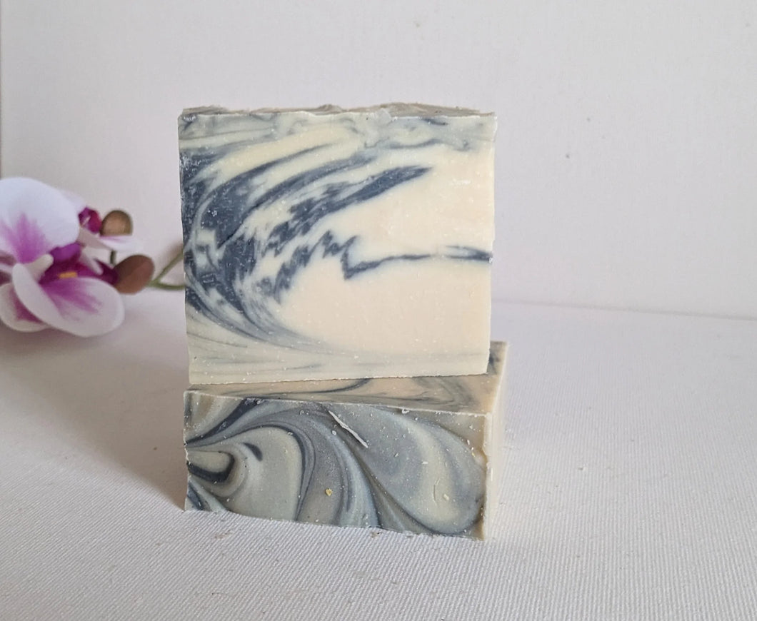 The Gentlemen Bergamot and Cedarwood