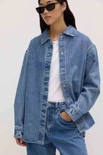 Load image into Gallery viewer, Raylee Denim Overshirt Indigo Fade
