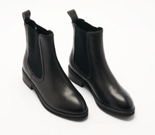 Load image into Gallery viewer, Cora Leather Boot Black
