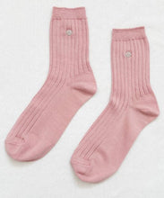 Load image into Gallery viewer, Her Socks Pink Soda &amp; Silver Seashell
