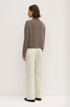 Load image into Gallery viewer, Wool Cashmere Knit Cardigan Sable
