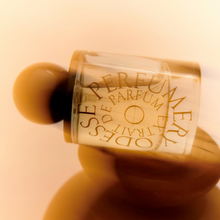 Load image into Gallery viewer, ODESSE - Extrait De Parfum, Creme Santal
