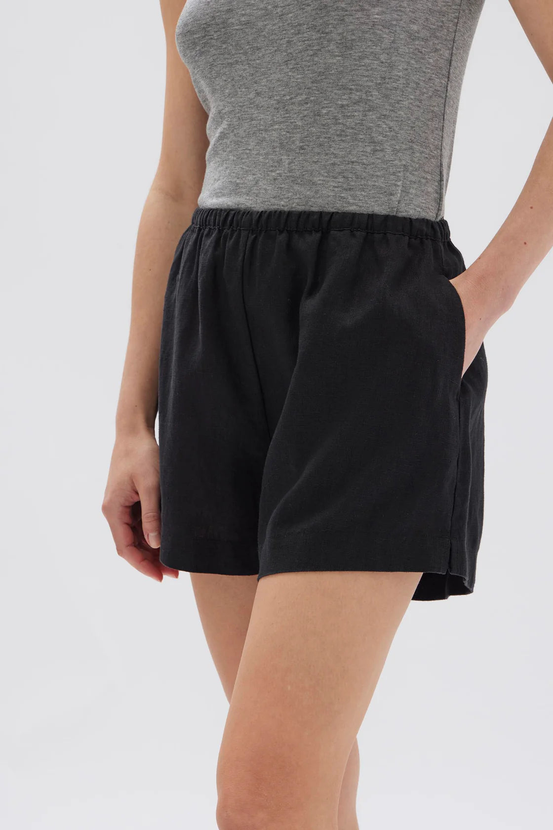 Stella linen shorts