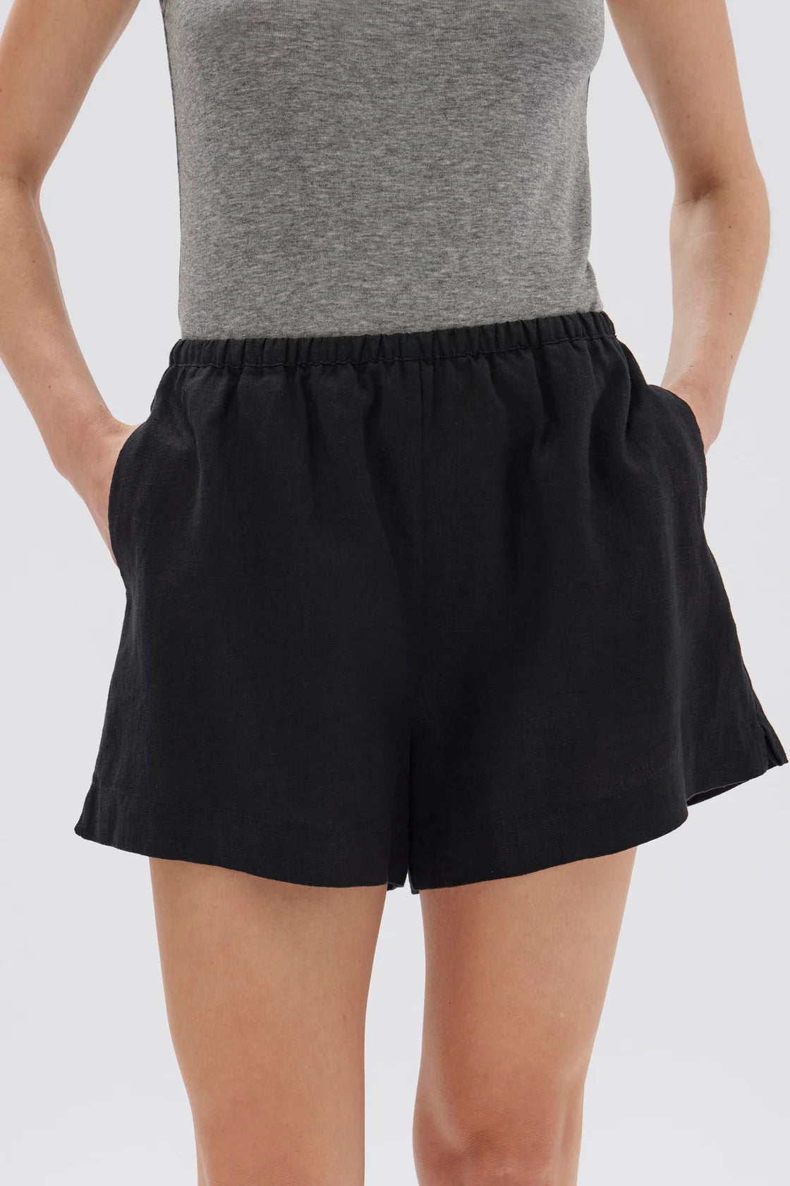 Stella linen shorts