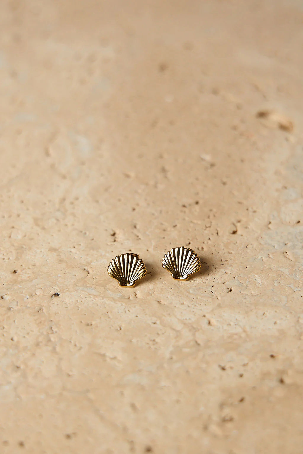 Ada stud earrings