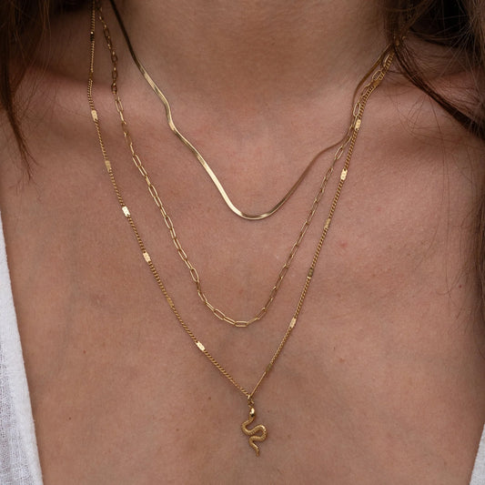 Boa gold necklace