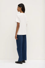 Load image into Gallery viewer, Womens Atelier Logo Tee Antique White
